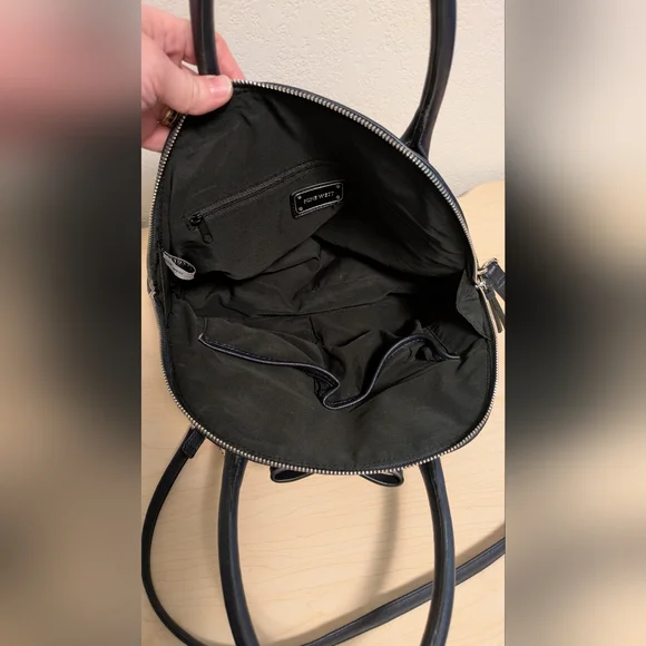 Nine West Elegant Navy Handbag with Bow Accent - Picture 8 of 9